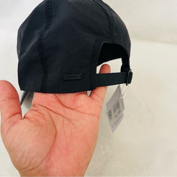 Lululemon Black Baller Hat *Soft* - Picture 4 of 7